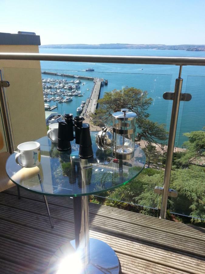 Апартаменты Panoramic Sea Views, Sleeps 4, Торки Экстерьер фото